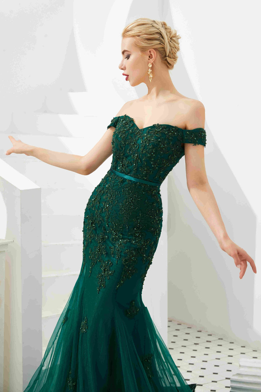 Mermaid Off-Shoulder Empire Lace Party Prom Dress