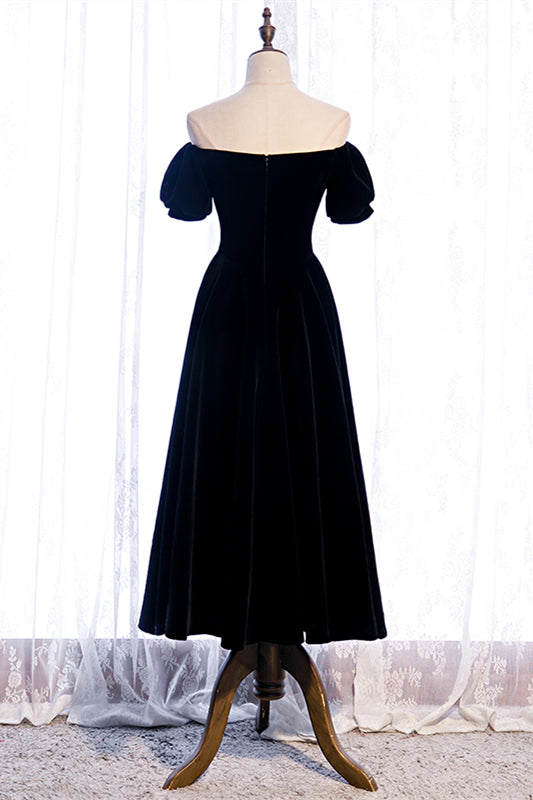 Black Off-the-Shoulder Puff Sleeves Sweetheart Velvet Midi Formal Dress