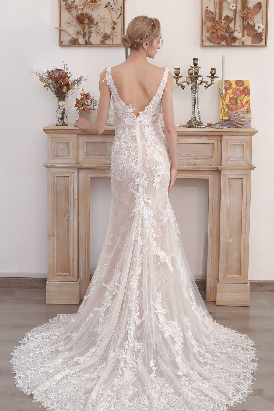 Flattering White Lace Mermaid Long Wedding Dress with Slit