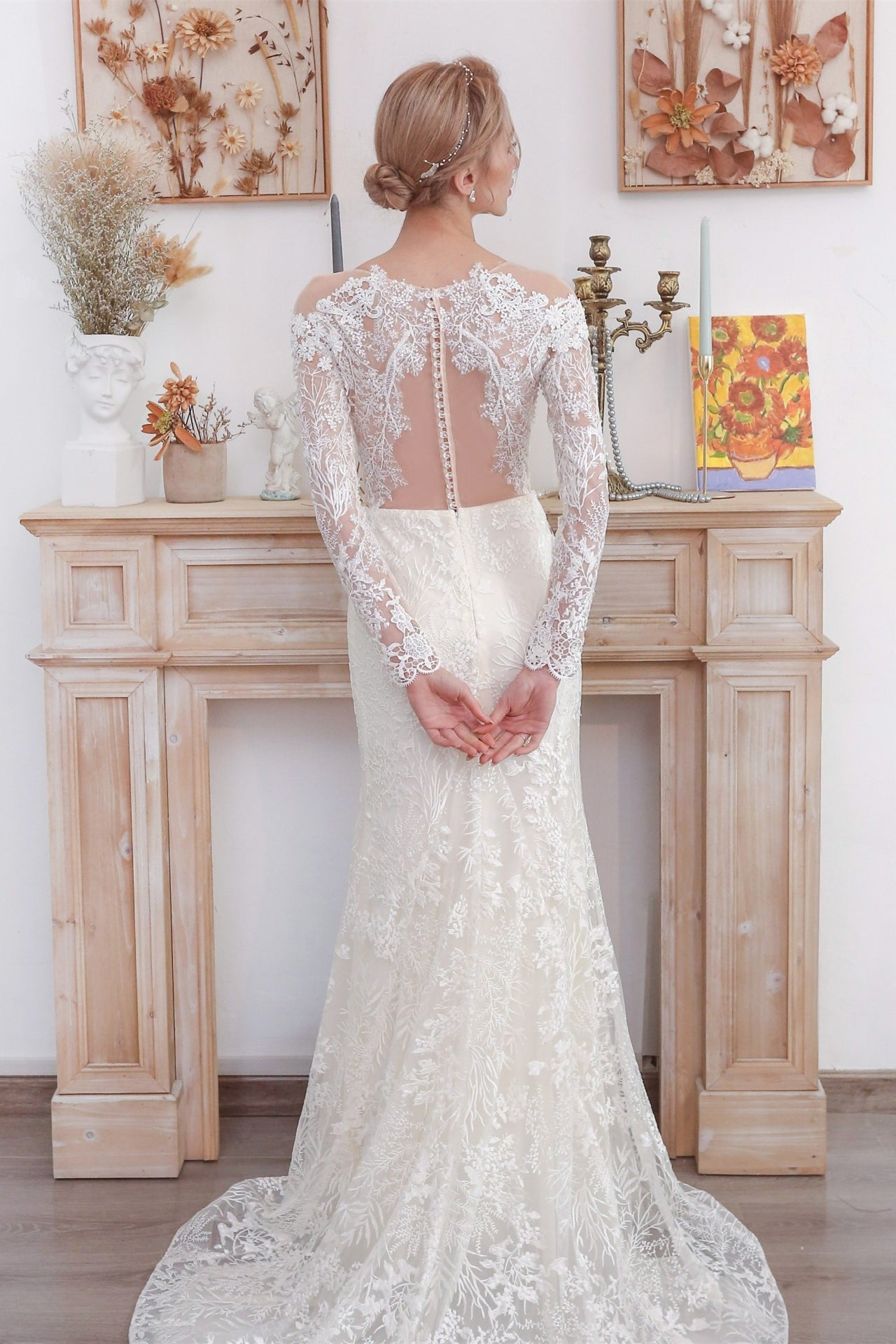 Long Sleeves White Lace Mermaid Wedding Dress